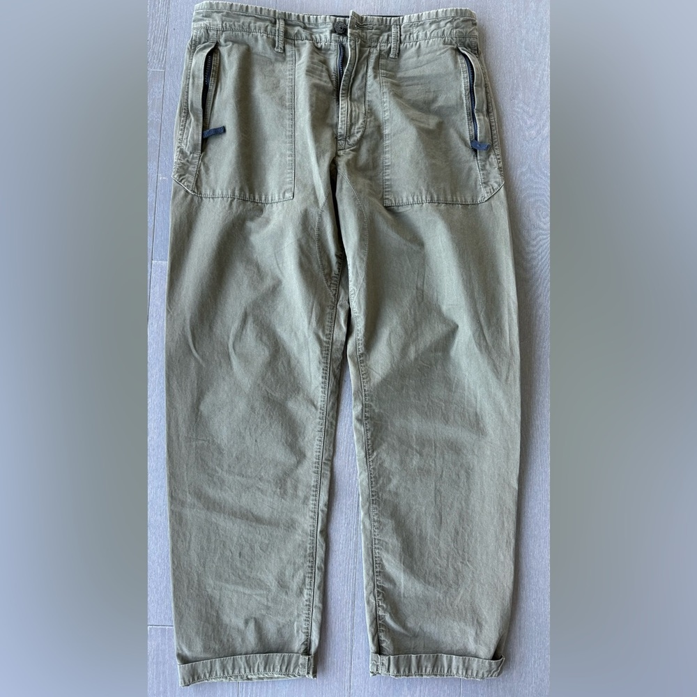 Stone Island, size w31, perfect preloved condition.